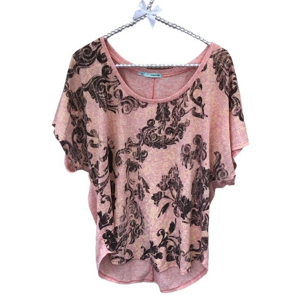 Maurices Tops - Maurices Pink with Black Renaissance Scrolling Tee size XL